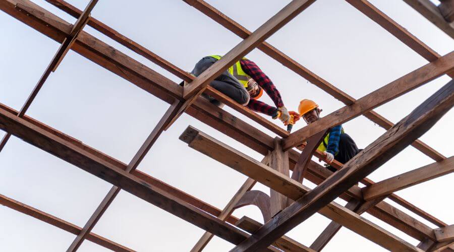 Professional gutter cleaning services in Woodinville, WA